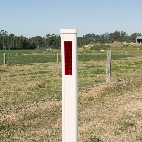Rolled-Edge-Guide-Post-1 A reflective semi rigid guide post safety bollard